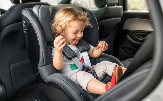 Dualfix M I Size Siege Auto Britax Romer